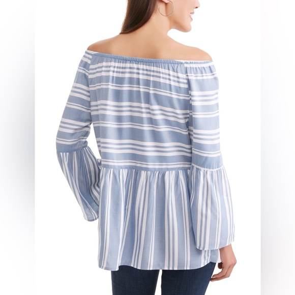 Como Blu Soft Off-The-Shoulder Blouse - Picture 2 of 5